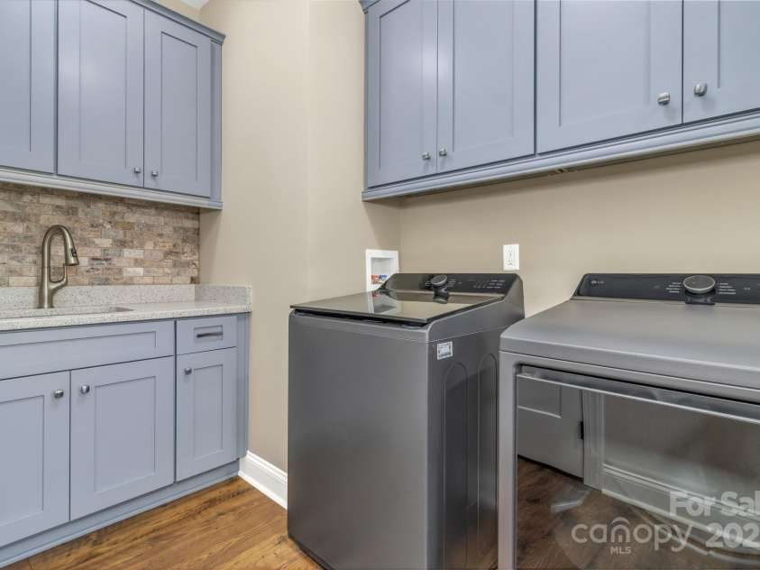 844 Settlers Trail, Mars Hill, NC 28754.  MLS# CAR4253939, YatesRealty ID 3337. 