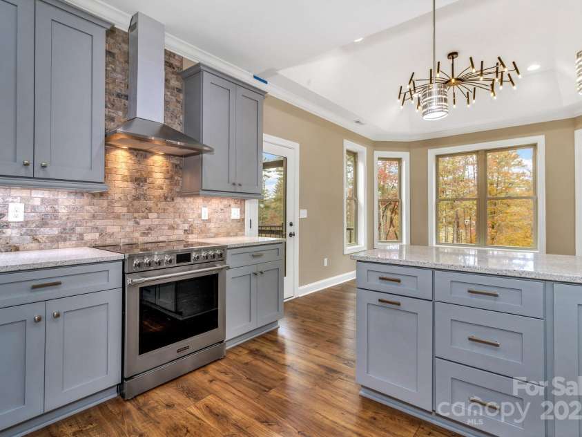 844 Settlers Trail, Mars Hill, NC 28754.  MLS# CAR4253939, YatesRealty ID 3337. 