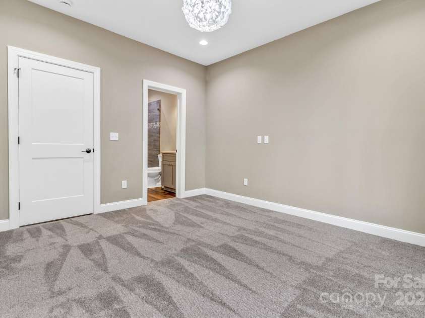 844 Settlers Trail, Mars Hill, NC 28754.  MLS# CAR4253939, YatesRealty ID 3337. 