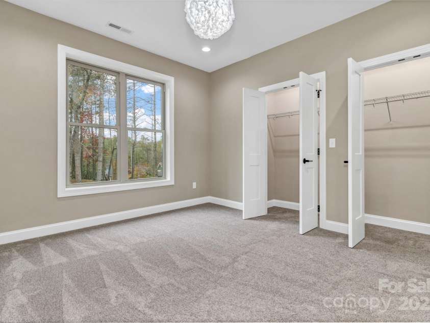 844 Settlers Trail, Mars Hill, NC 28754.  MLS# CAR4253939, YatesRealty ID 3337. 