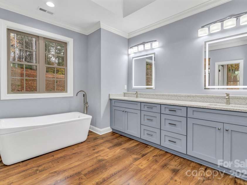 844 Settlers Trail, Mars Hill, NC 28754.  MLS# CAR4253939, YatesRealty ID 3337. 