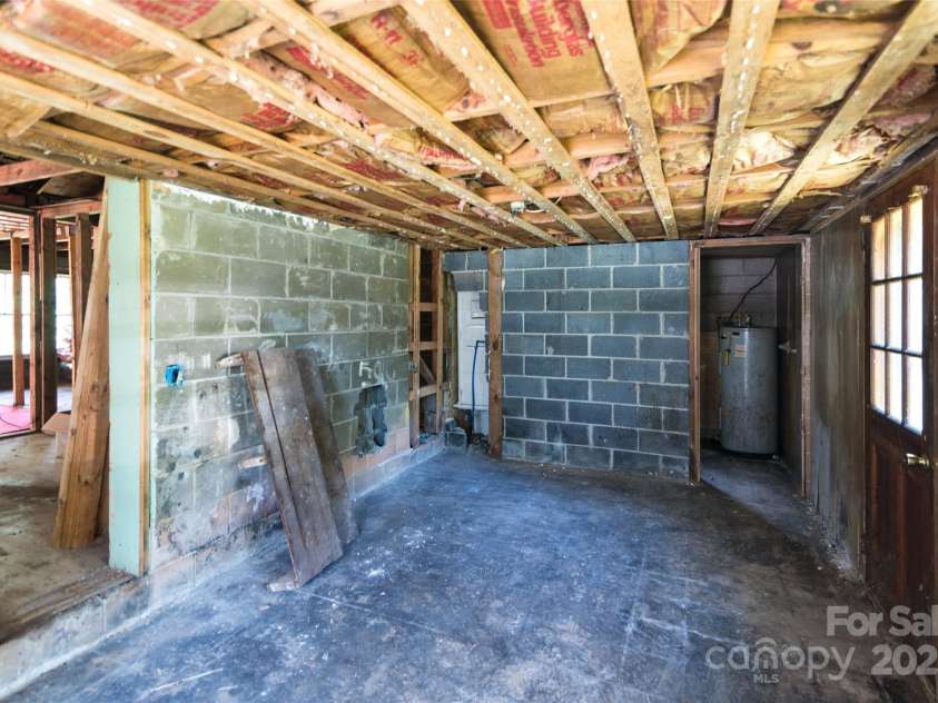 805 Frosty Ridge Road, Sylva, NC 28779.  MLS# CAR4293744, YatesRealty ID 33370. 