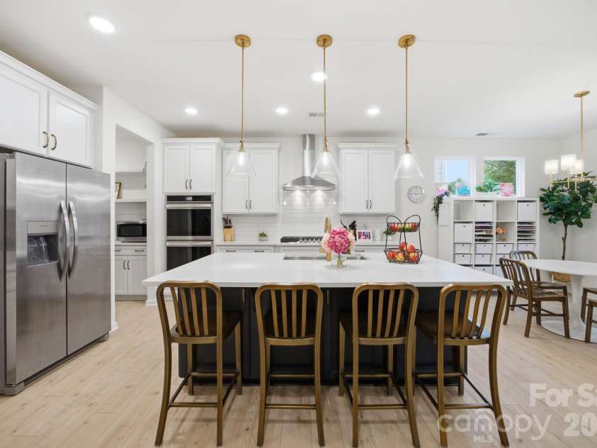 115 Summerhill Drive, Mooresville, NC 28115.  MLS# CAR4382951, YatesRealty ID 33372. 