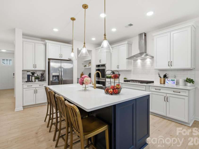 115 Summerhill Drive, Mooresville, NC 28115.  MLS# CAR4382951, YatesRealty ID 33372. 