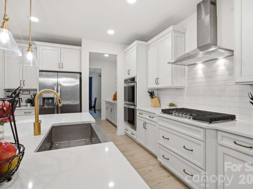 115 Summerhill Drive, Mooresville, NC 28115.  MLS# CAR4382951, YatesRealty ID 33372. 