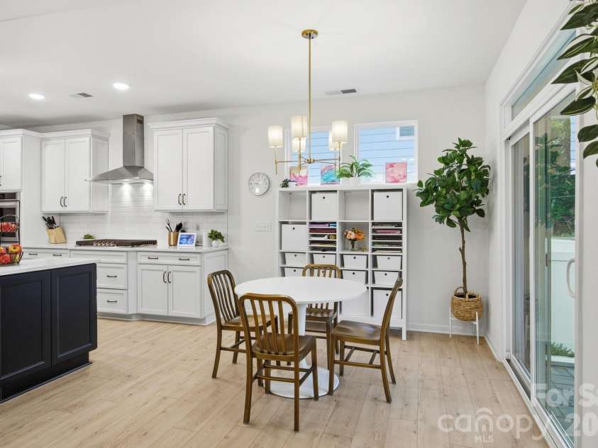 115 Summerhill Drive, Mooresville, NC 28115.  MLS# CAR4382951, YatesRealty ID 33372. 