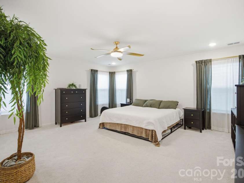 115 Summerhill Drive, Mooresville, NC 28115.  MLS# CAR4382951, YatesRealty ID 33372. 