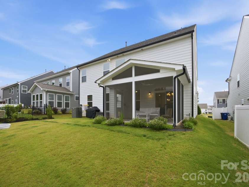 115 Summerhill Drive, Mooresville, NC 28115.  MLS# CAR4382951, YatesRealty ID 33372. 