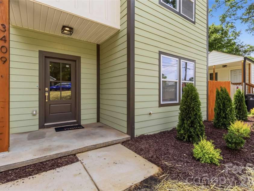 3409 Rogers Street, Charlotte, NC 28208.  MLS# CAR4384985, YatesRealty ID 33373. 