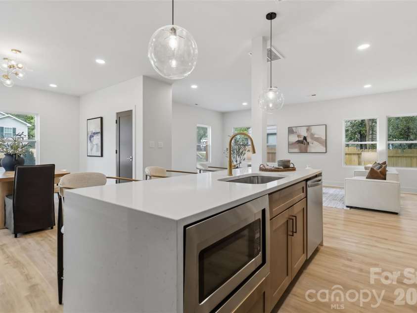 3409 Rogers Street, Charlotte, NC 28208.  MLS# CAR4384985, YatesRealty ID 33373. 