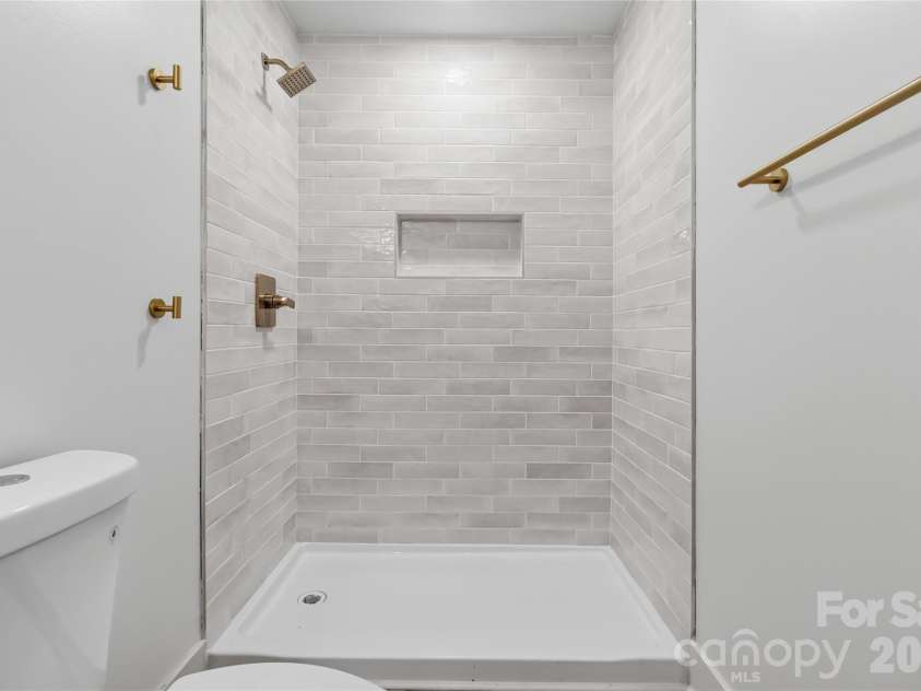3409 Rogers Street, Charlotte, NC 28208.  MLS# CAR4384985, YatesRealty ID 33373. 