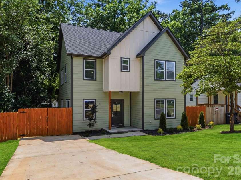3409 Rogers Street, Charlotte, NC 28208.  MLS# CAR4384985, YatesRealty ID 33373. Virtually Enhanced