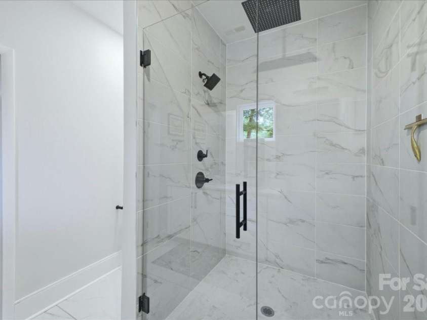 3116 Creighton Drive, Charlotte, NC 28205.  MLS# CAR4382837, YatesRealty ID 33374. 