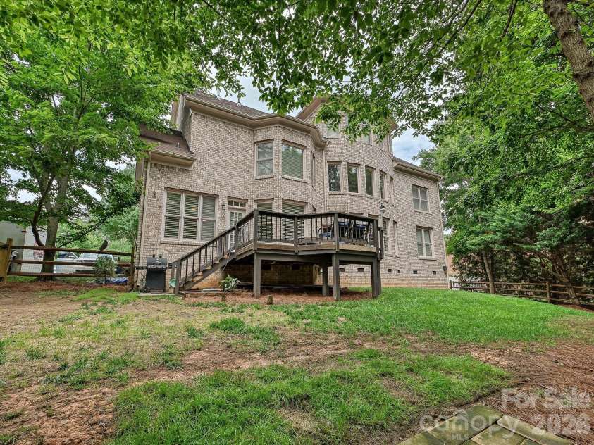 7513 Meadowgate Lane, Waxhaw, NC 28173.  MLS# CAR4386357, YatesRealty ID 33375. Back of Home