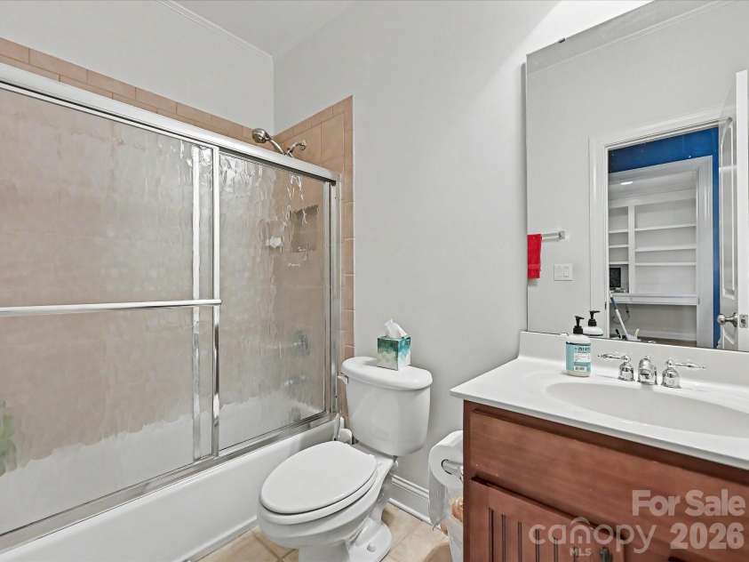 7513 Meadowgate Lane, Waxhaw, NC 28173.  MLS# CAR4386357, YatesRealty ID 33375. Full Bath