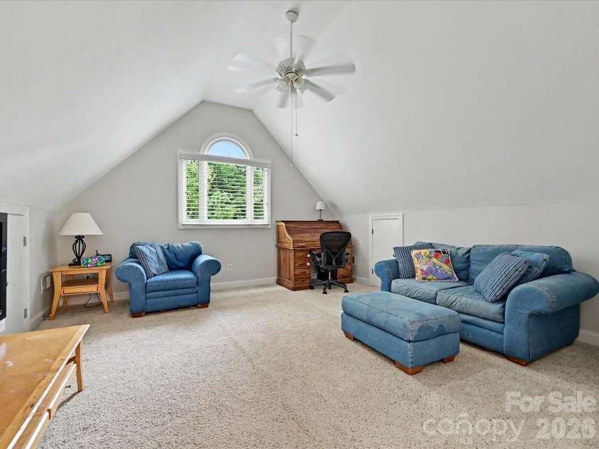 7513 Meadowgate Lane, Waxhaw, NC 28173.  MLS# CAR4386357, YatesRealty ID 33375. Primary Bdr Suite/Sitting Rm