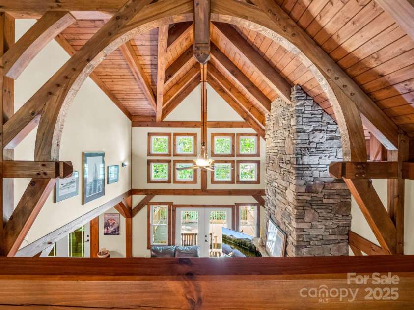 15 Sandy Branch, Black Mountain, NC 28711.  MLS# CAR4263340, YatesRealty ID 33376. 