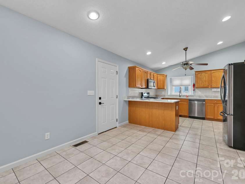 434 Kyfields None, Weaverville, NC 28787.  MLS# CAR4387456, YatesRealty ID 33376. 