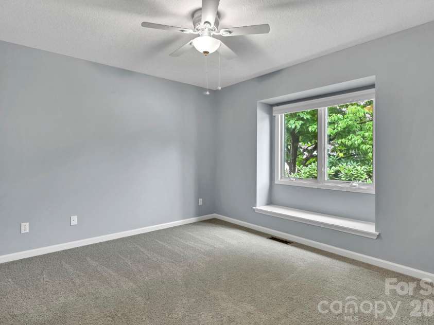 434 Kyfields None, Weaverville, NC 28787.  MLS# CAR4387456, YatesRealty ID 33376. 