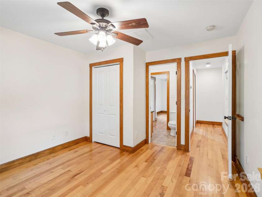 3 Delaware Avenue, Asheville, NC 28806.  MLS# CAR4388320, YatesRealty ID 33377. 