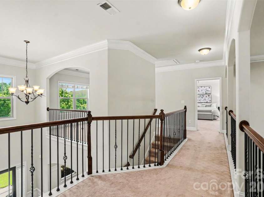 15301 Guthrie Drive, Huntersville, NC 28078.  MLS# CAR4388872, YatesRealty ID 33379. Gorgeous, open floor plan!