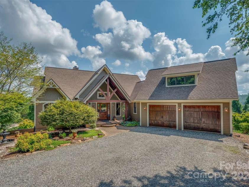 401 Hughes Creek Road, Columbus, NC 28722.  MLS# CAR4177973, YatesRealty ID 3338. 