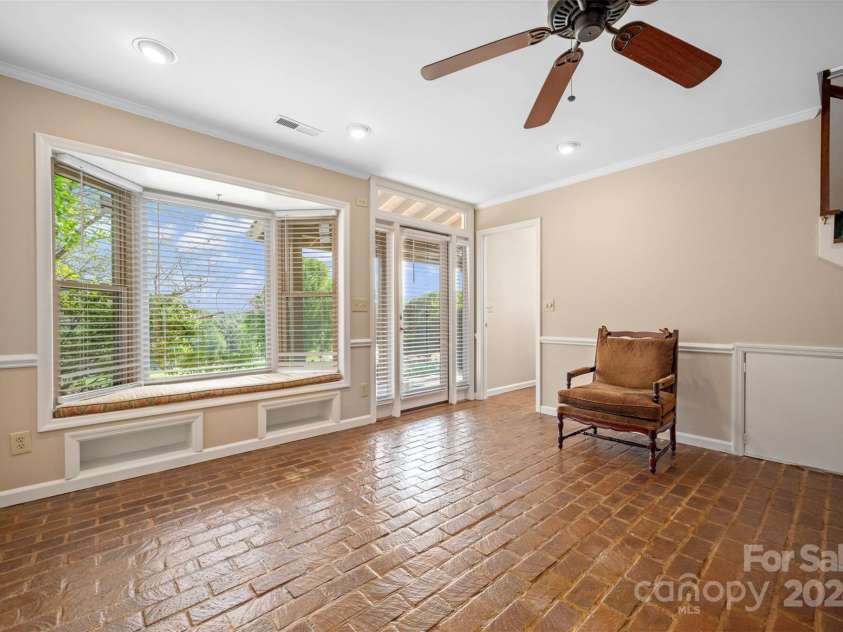 401 Hughes Creek Road, Columbus, NC 28722.  MLS# CAR4177973, YatesRealty ID 3338. 