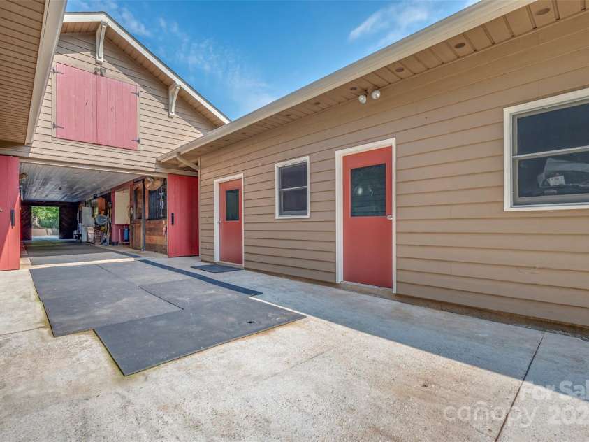 401 Hughes Creek Road, Columbus, NC 28722.  MLS# CAR4177973, YatesRealty ID 3338. 