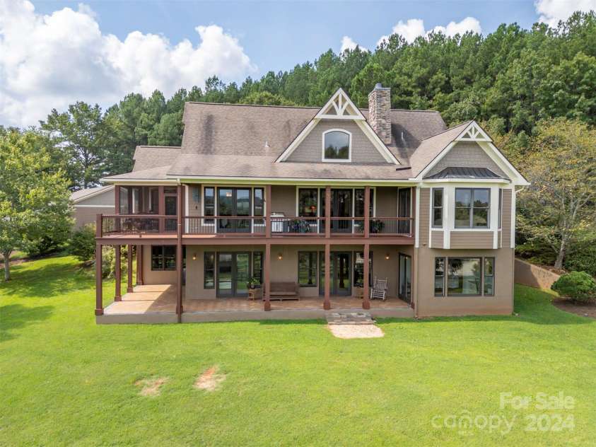 401 Hughes Creek Road, Columbus, NC 28722.  MLS# CAR4177973, YatesRealty ID 3338. 