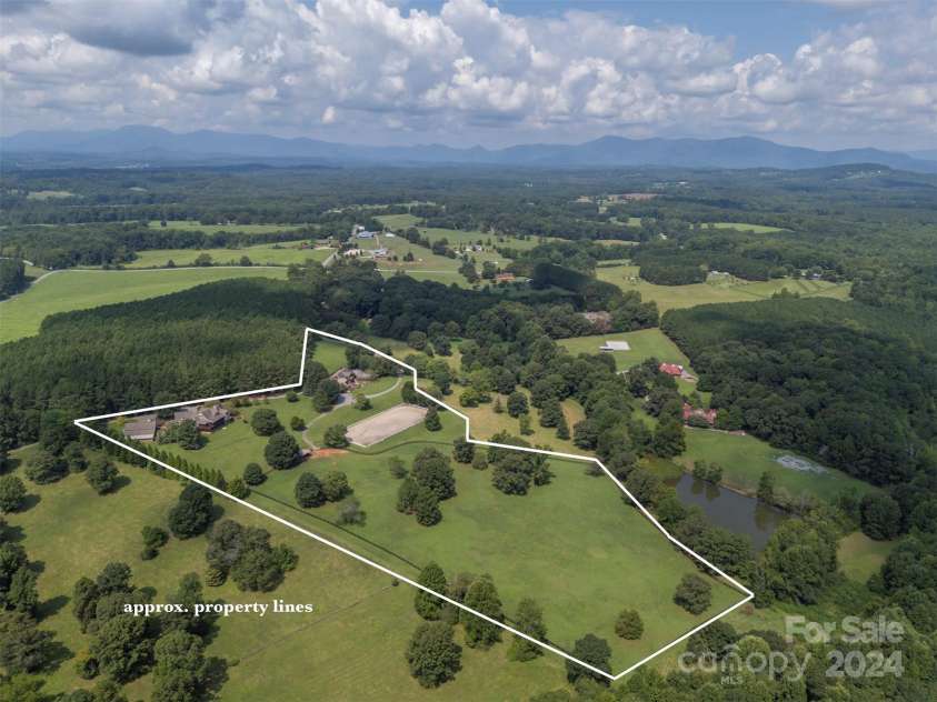 401 Hughes Creek Road, Columbus, NC 28722.  MLS# CAR4177973, YatesRealty ID 3338. 