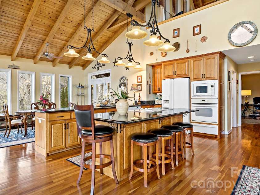 60 Valley View Drive, Marion, NC 28752.  MLS# CAR4217189, YatesRealty ID 3338. 