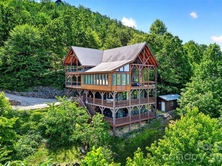 60 Valley View Drive, Marion, NC 28752.  MLS# CAR4217189, YatesRealty ID 3338. 
