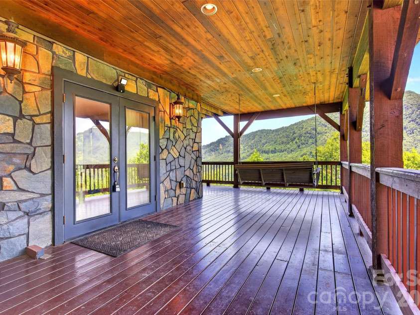 60 Valley View Drive, Marion, NC 28752.  MLS# CAR4217189, YatesRealty ID 3338. 