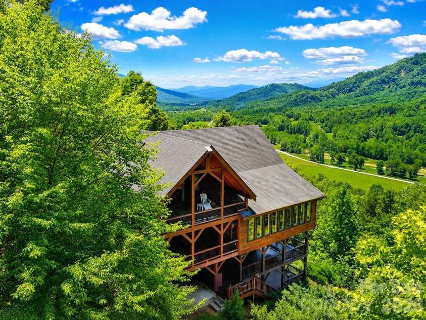 60 Valley View Drive, Marion, NC 28752.  MLS# CAR4217189, YatesRealty ID 3338. 