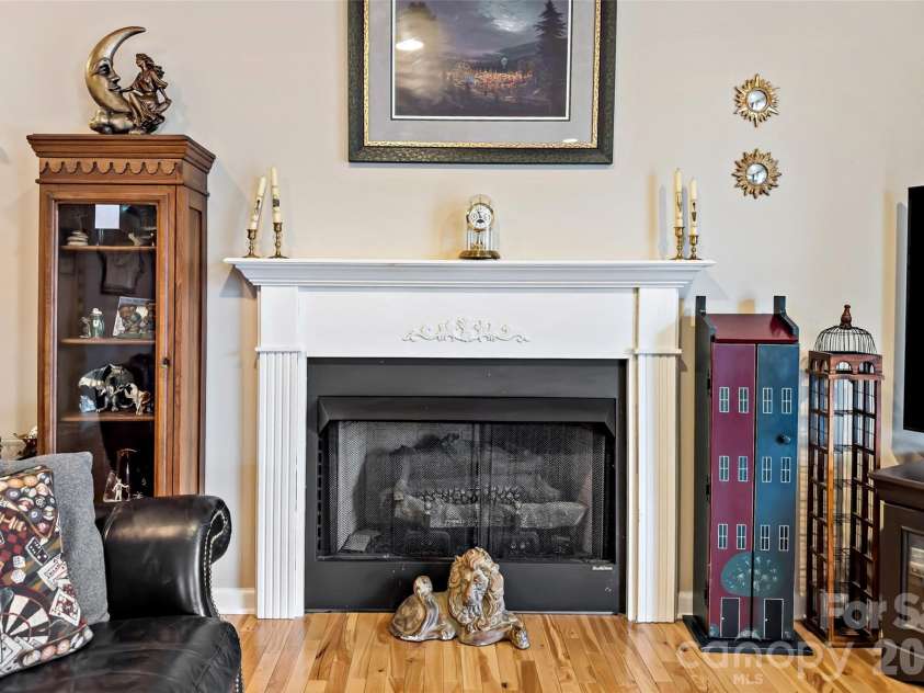 60 Valley View Drive, Marion, NC 28752.  MLS# CAR4217189, YatesRealty ID 3338. Lower level den/walk out basement