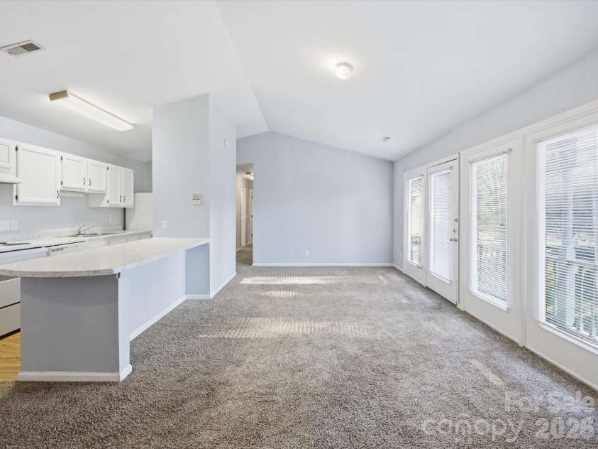 6146 Meadow Rose Lane, Charlotte, NC 28215.  MLS# CAR4333078, YatesRealty ID 3338. 