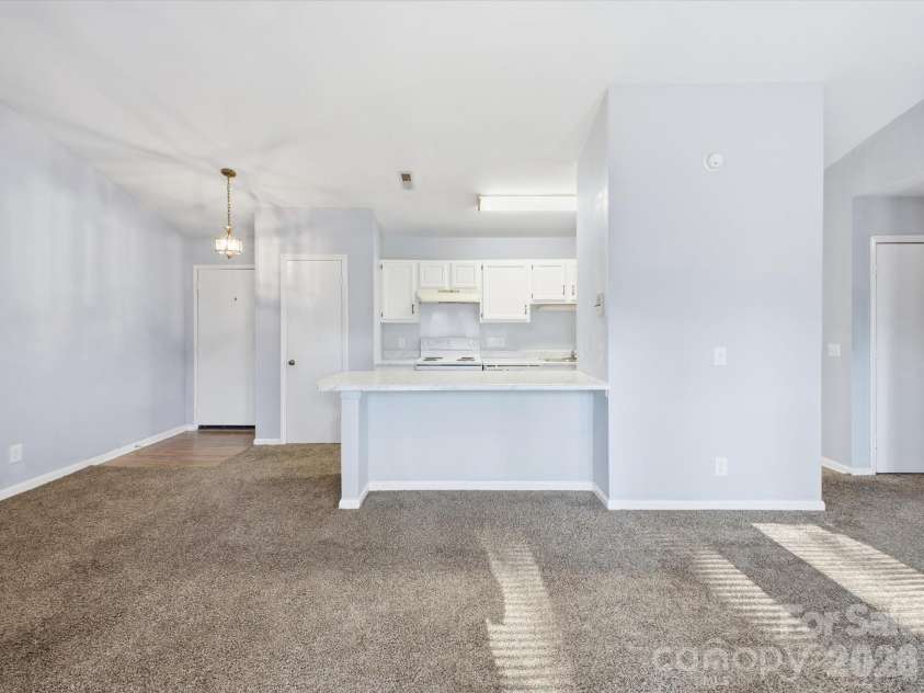 6146 Meadow Rose Lane, Charlotte, NC 28215.  MLS# CAR4333078, YatesRealty ID 3338. 