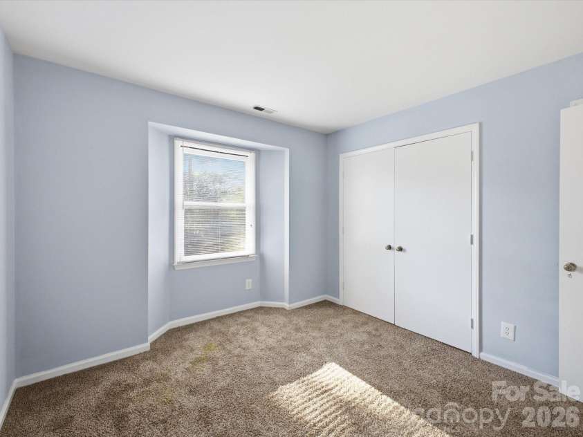 6146 Meadow Rose Lane, Charlotte, NC 28215.  MLS# CAR4333078, YatesRealty ID 3338. 