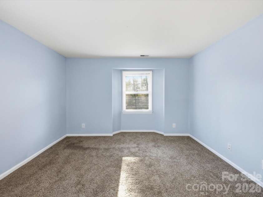 6146 Meadow Rose Lane, Charlotte, NC 28215.  MLS# CAR4333078, YatesRealty ID 3338. 