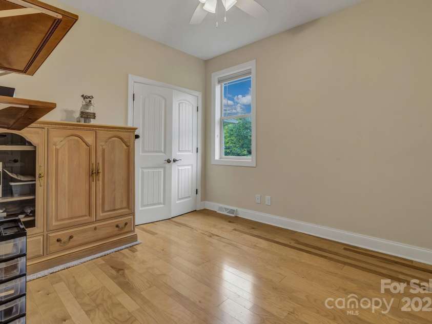 432 Oak Grove Road, Flat Rock, NC 28731.  MLS# CAR4286184, YatesRealty ID 33380. Bedroom