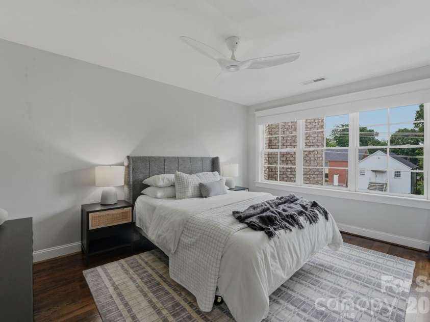 812 Ideal Way, Charlotte, NC 28203.  MLS# CAR4389056, YatesRealty ID 33380. Guest bedroom.