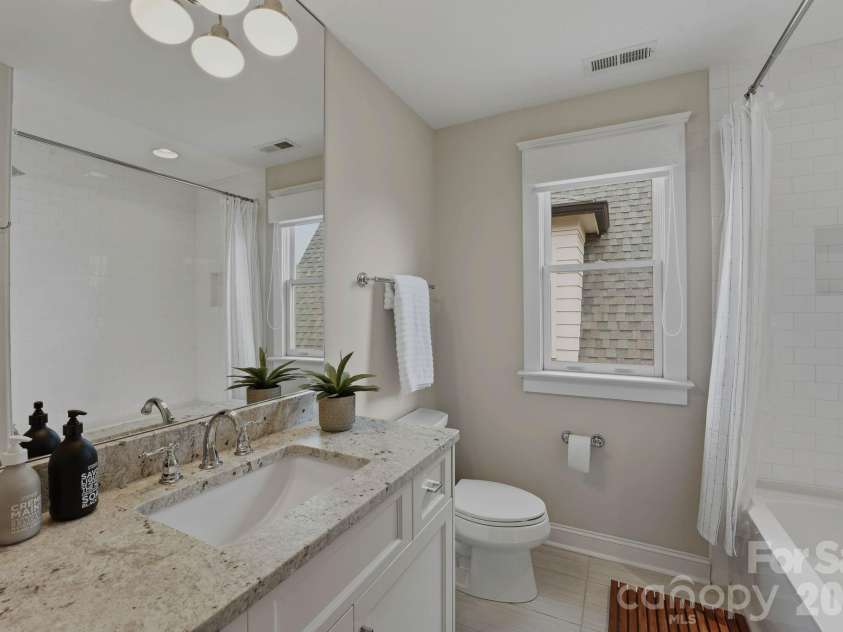 812 Ideal Way, Charlotte, NC 28203.  MLS# CAR4389056, YatesRealty ID 33380. Guest bedroom.