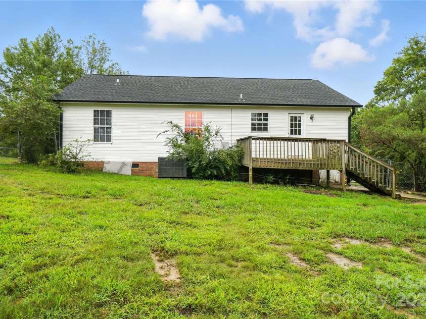 4016 Brandon Lee Court, Rock Hill, SC 29730.  MLS# CAR4288196, YatesRealty ID 33384. 