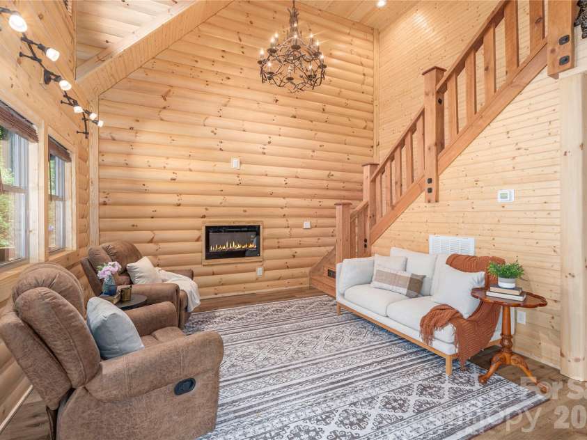 484 Twinbrook Lane, Maggie Valley, NC 28751.  MLS# CAR4392864, YatesRealty ID 33385. 