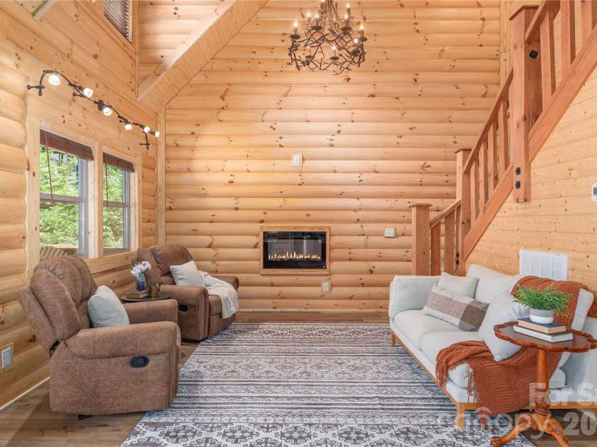 484 Twinbrook Lane, Maggie Valley, NC 28751.  MLS# CAR4392864, YatesRealty ID 33385. 