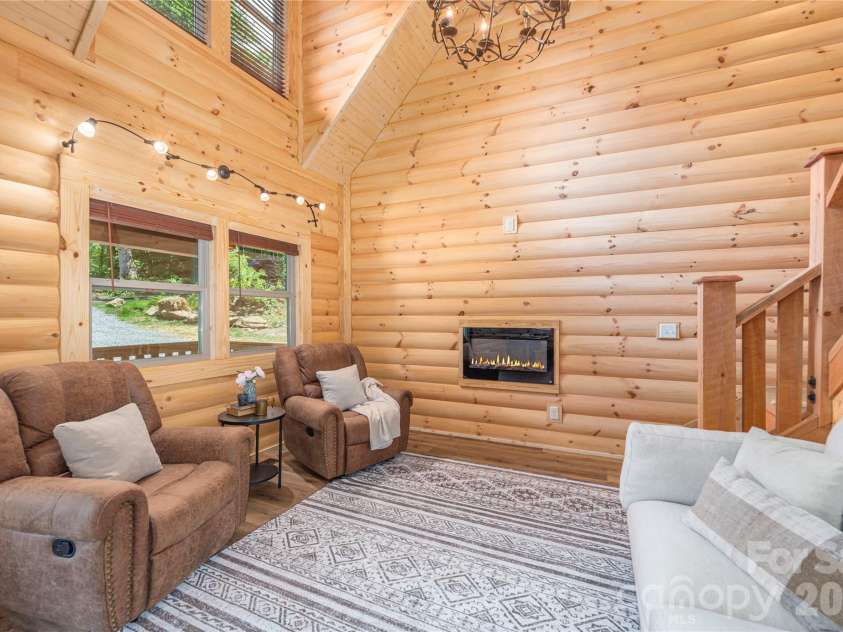 484 Twinbrook Lane, Maggie Valley, NC 28751.  MLS# CAR4392864, YatesRealty ID 33385. 