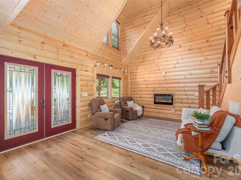 484 Twinbrook Lane, Maggie Valley, NC 28751.  MLS# CAR4392864, YatesRealty ID 33385. 