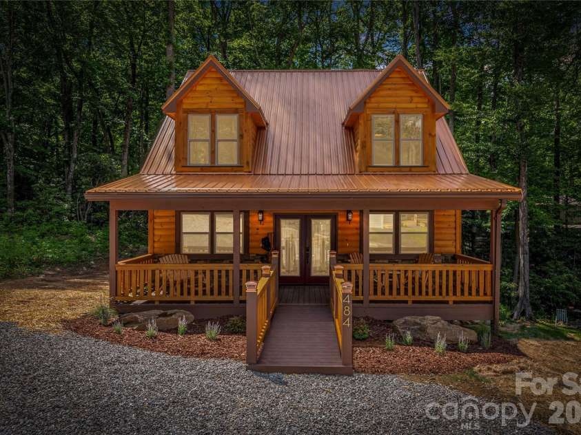 484 Twinbrook Lane, Maggie Valley, NC 28751.  MLS# CAR4392864, YatesRealty ID 33385. 