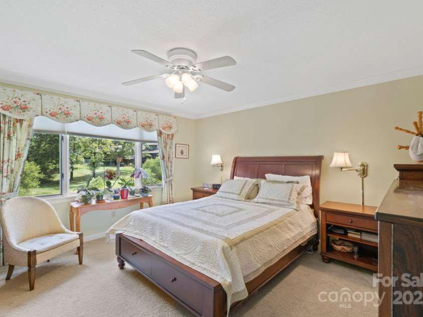700 Crowfields Lane, Asheville, NC 28803.  MLS# CAR4270656, YatesRealty ID 33387. Primary Bedroom on Main, with Privacy and Beautiful Nature View!