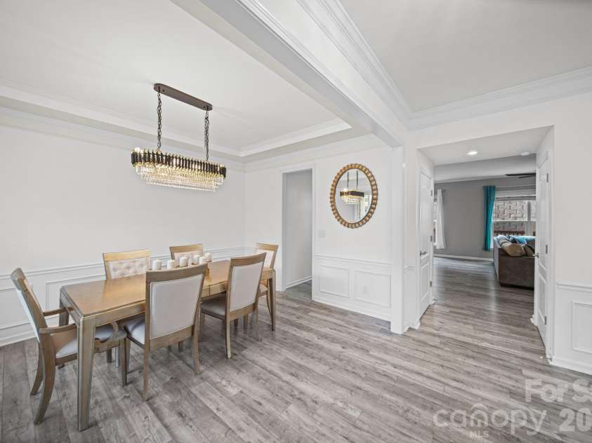 7107 Brookline Place, Huntersville, NC 28078.  MLS# CAR4413327, YatesRealty ID 33387. 